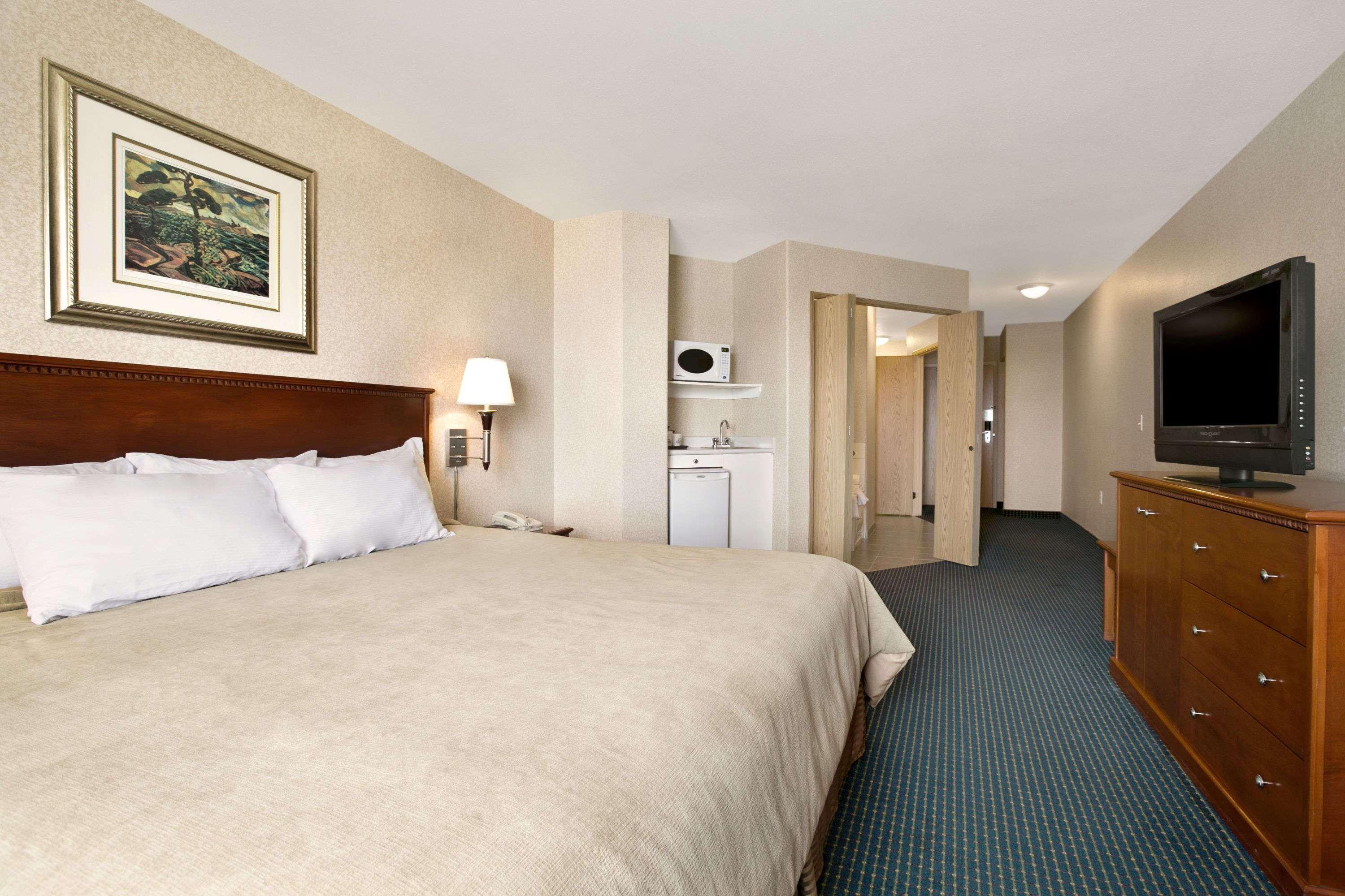 Days Inn By Wyndham Prince Albert Zewnętrze zdjęcie